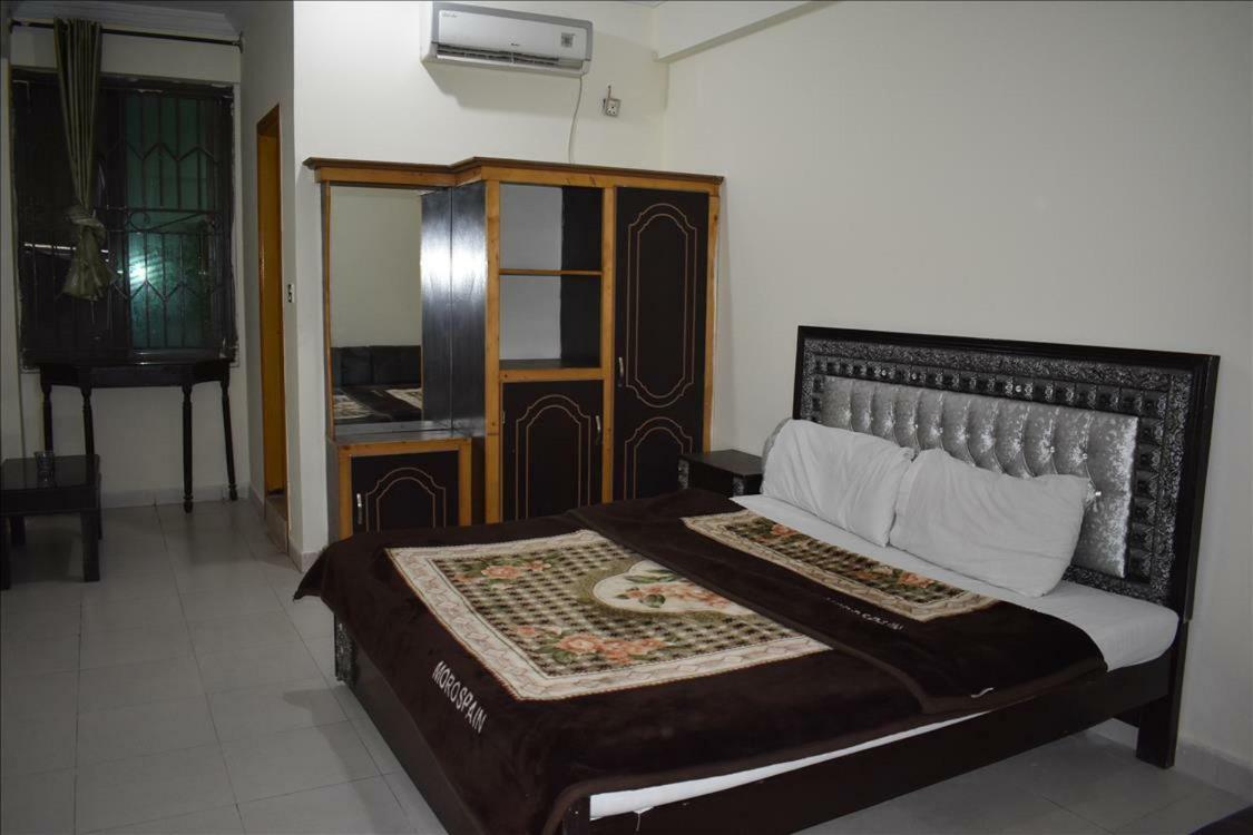Mehran Hotel Rawalpindi Luaran gambar